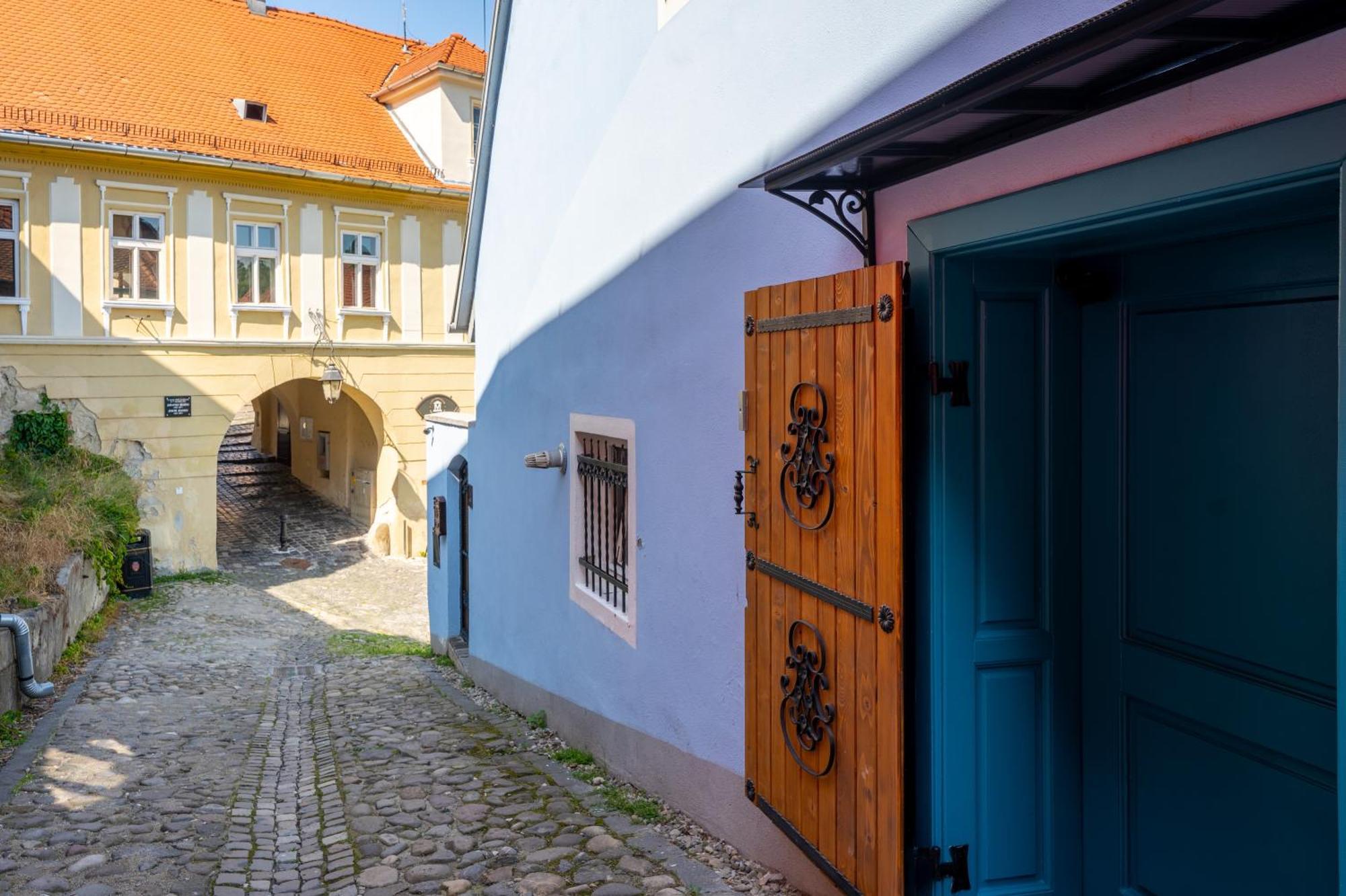 Studio By Casa Otto Sighisoara Bagian luar foto
